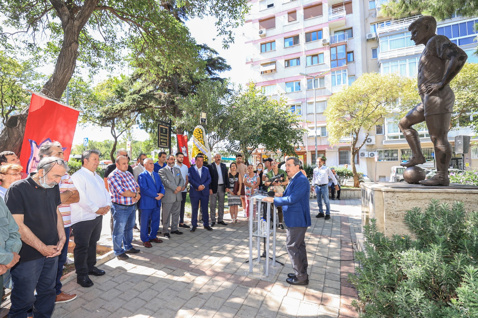 Taçsız Kral Konak’ta anıldı (13)