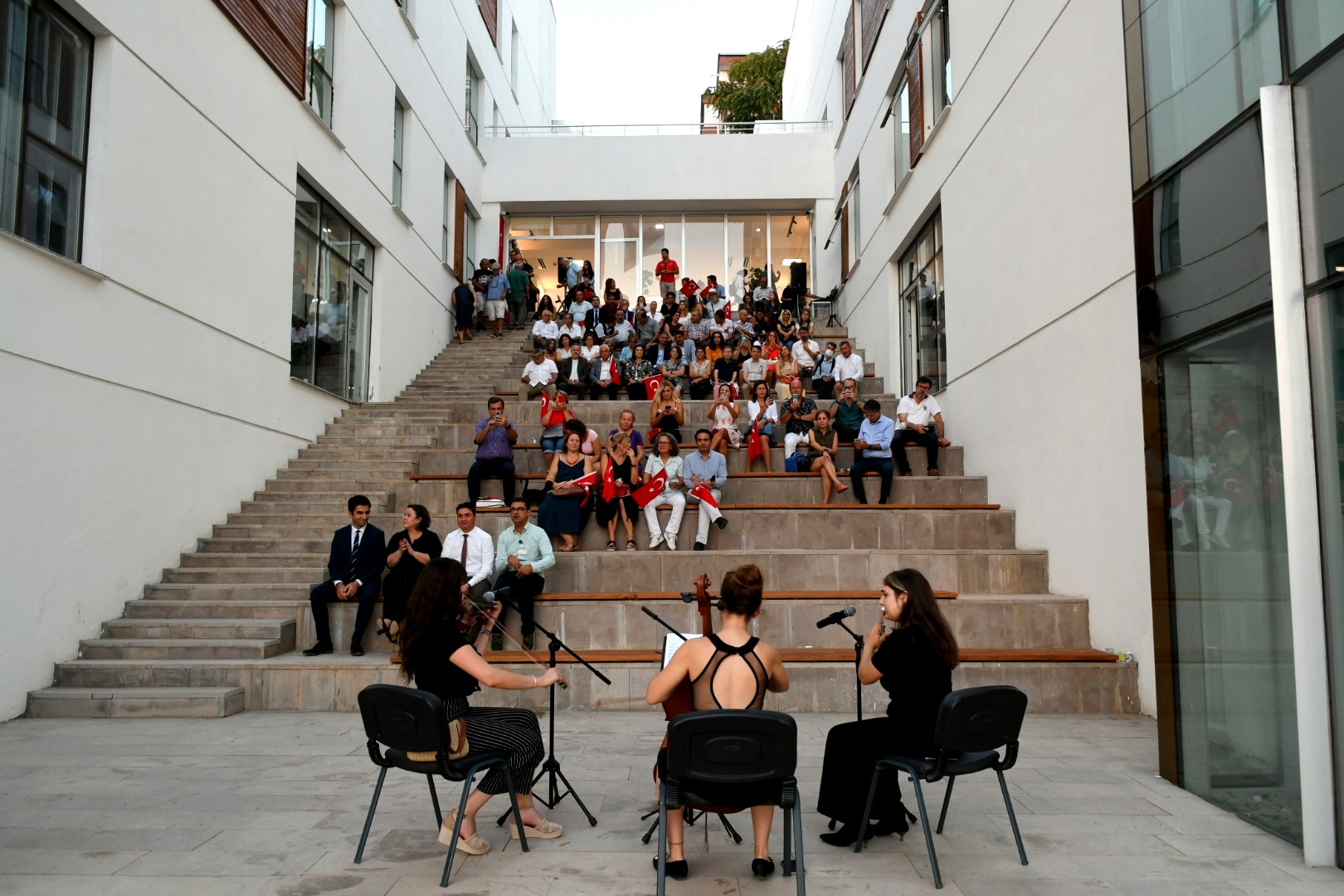 YKSM sergilerle açıldı (5)