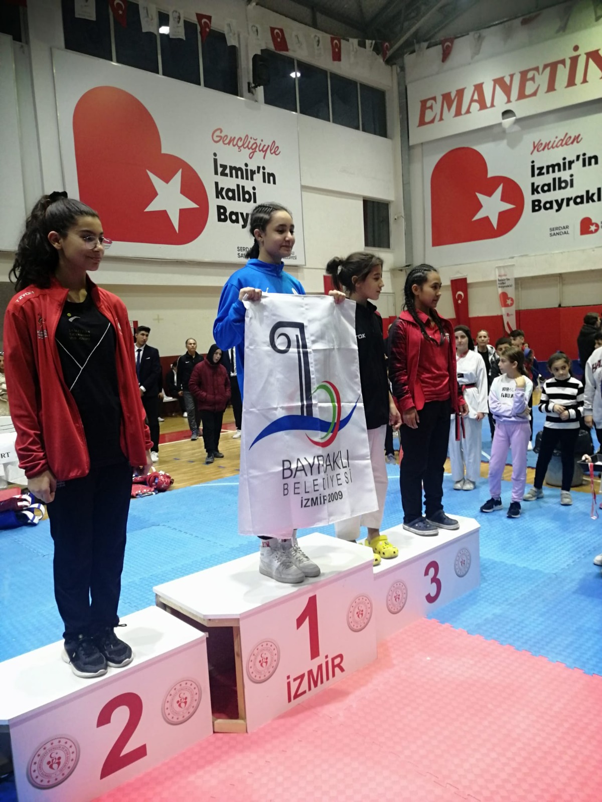 Bayraklılı sporculardan 3 madalya daha (3)