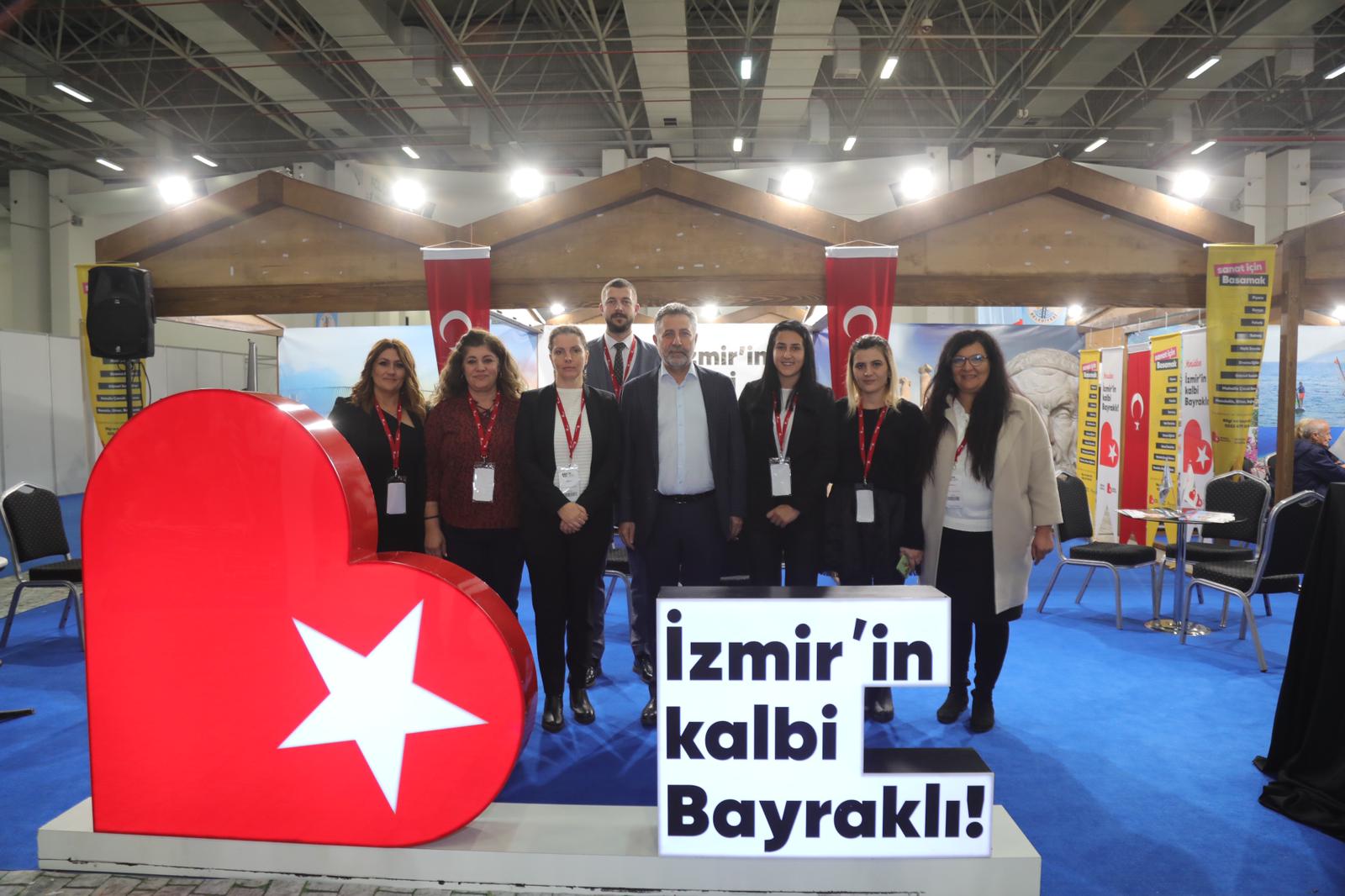 Turizm Fuarında Bayraklı standına büyük ilgi2