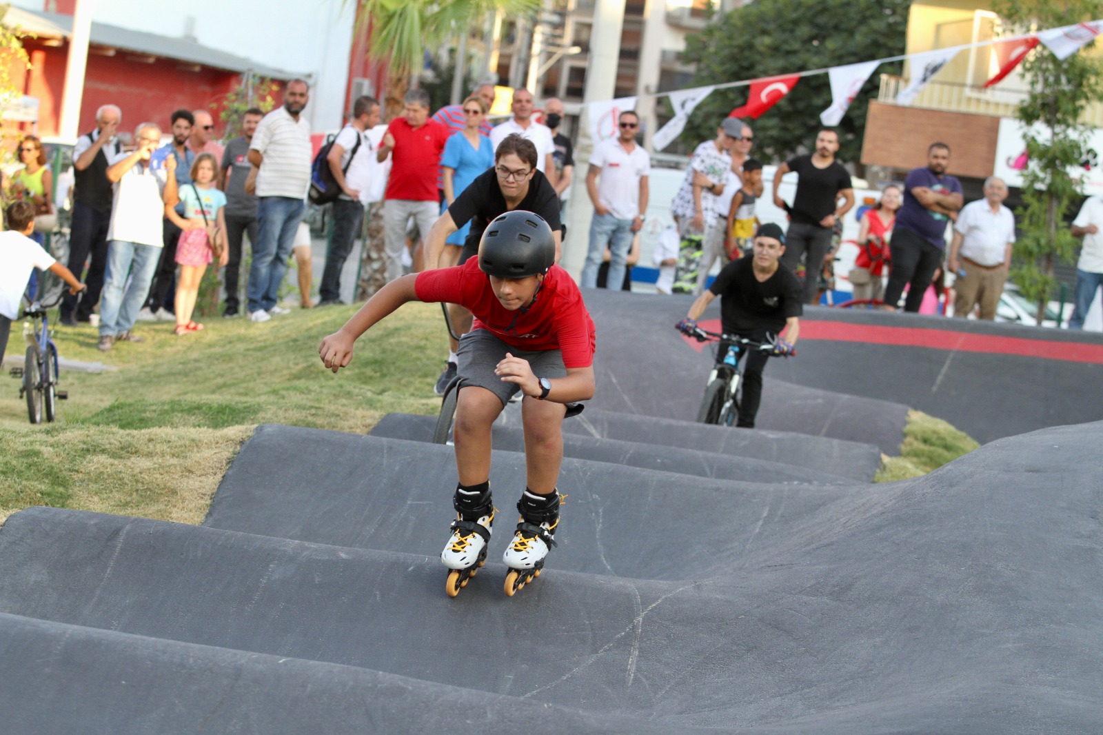 Karşıyaka'da Bir İlk: Pump Track Yarışı