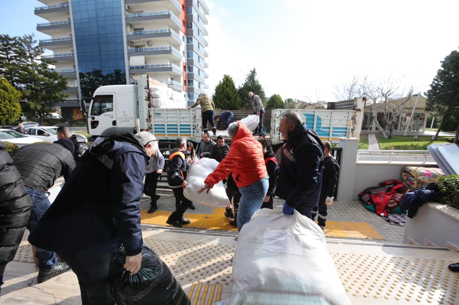 Bayraklı’da destek büyüyor! (4)