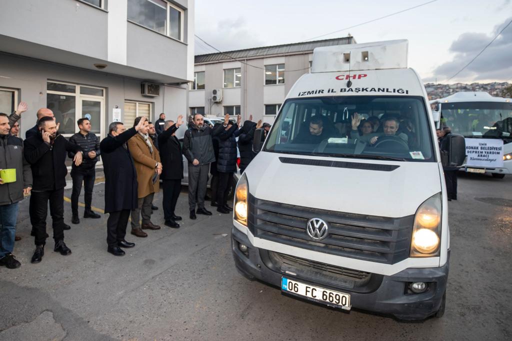 Konak’tan Hatay’a yardım konvoyu yola çıktı (8)