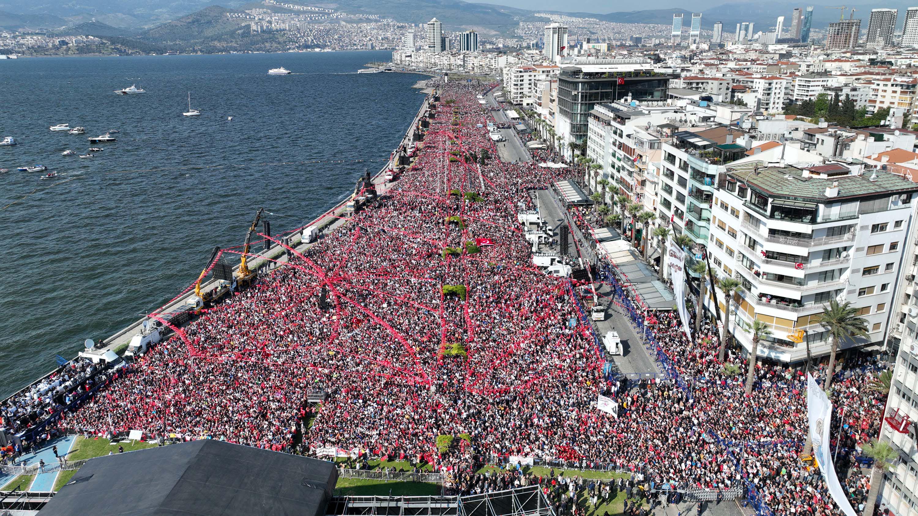 kilicdaroglu-5-yil-icinde-300-milyar-dolar-para-gelecek-ve-tamami-yatirima-ayrilacak_4517_dhaphoto3