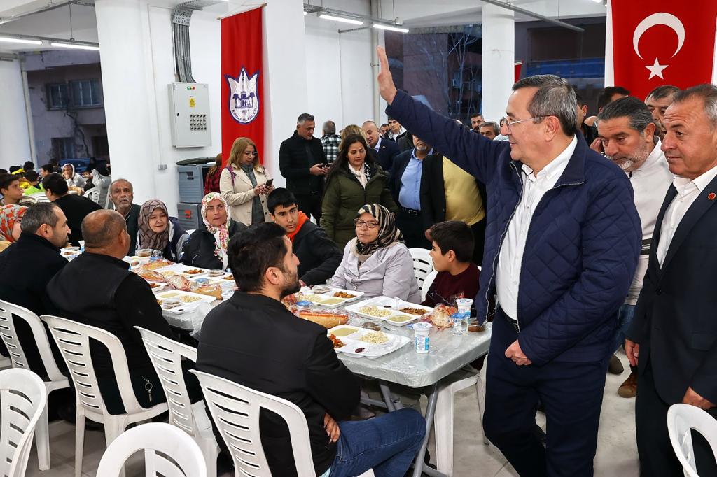 Konaklı Roman vatandaşlar iftarda buluştu (7)