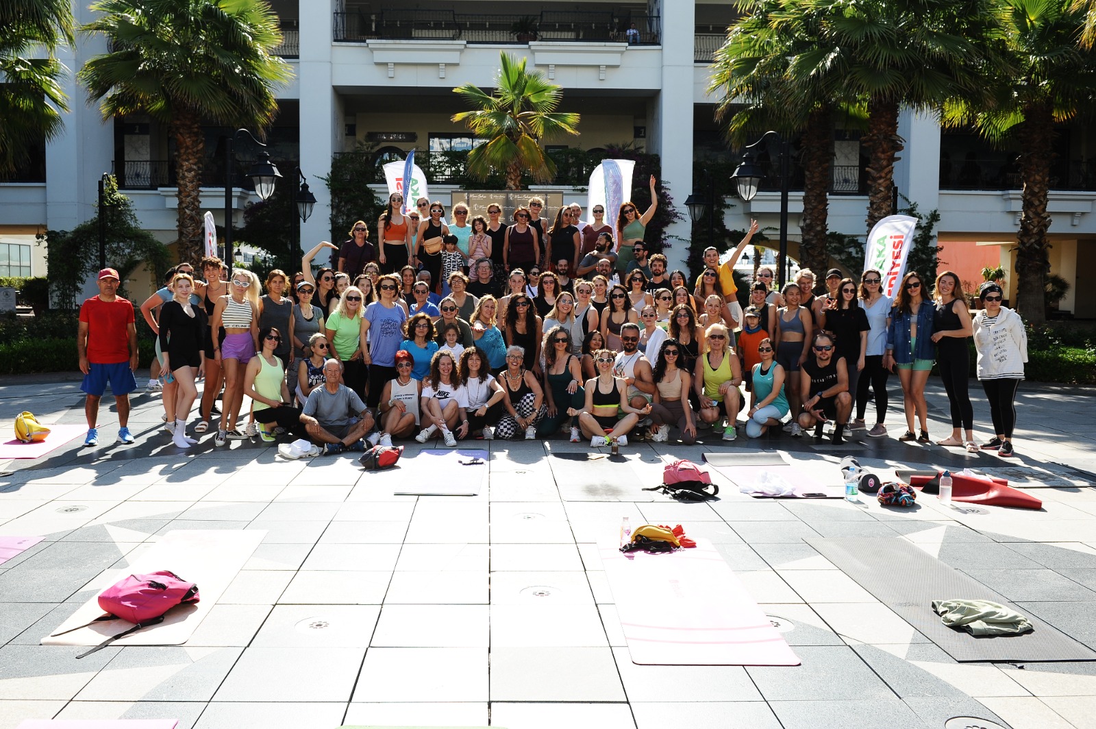 Karşıyaka'da En Uzun Güne Yoga ile Başladılar