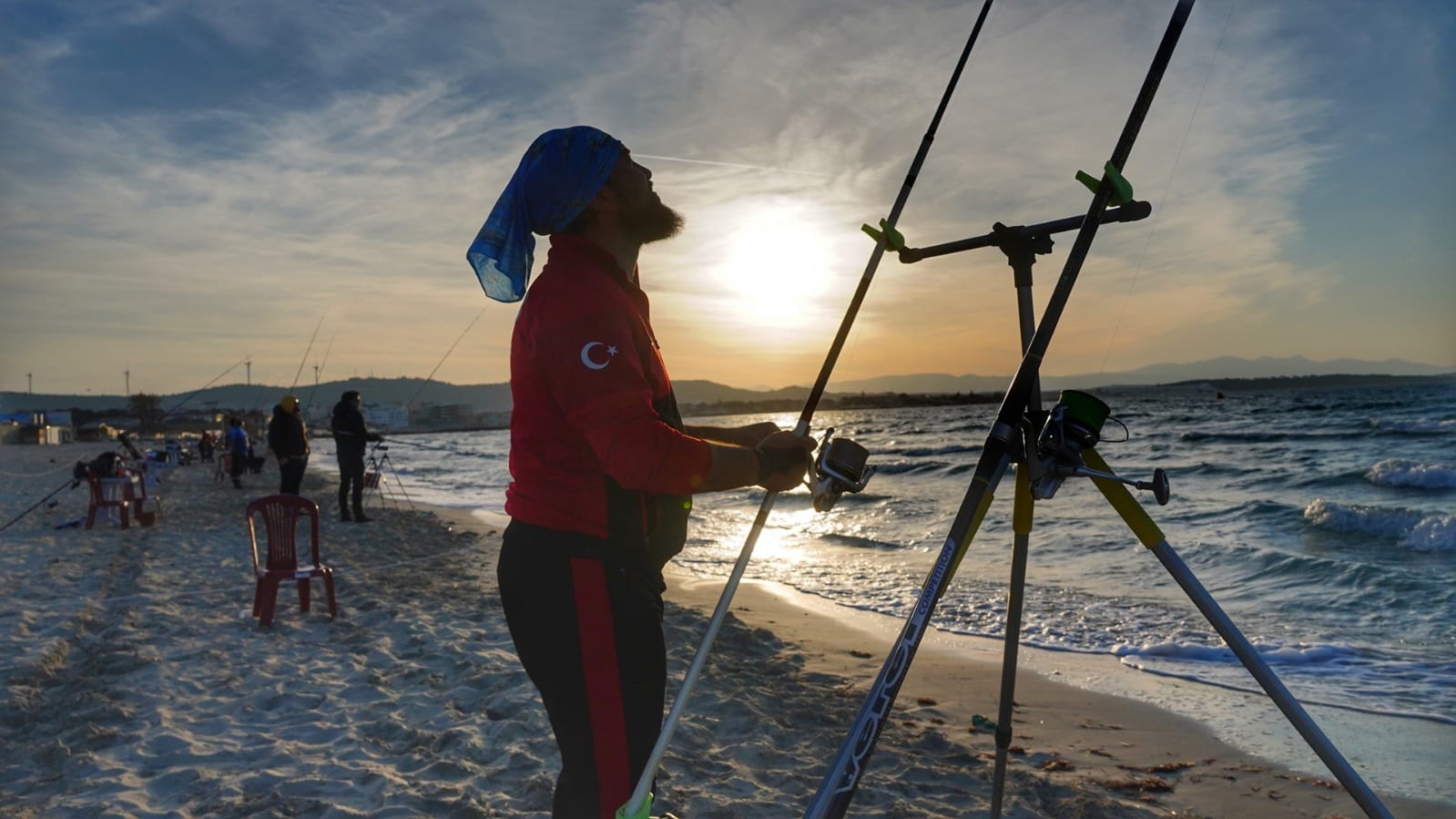 Çeşme'de 4. Surfcasting Turnuvası başlıyor2