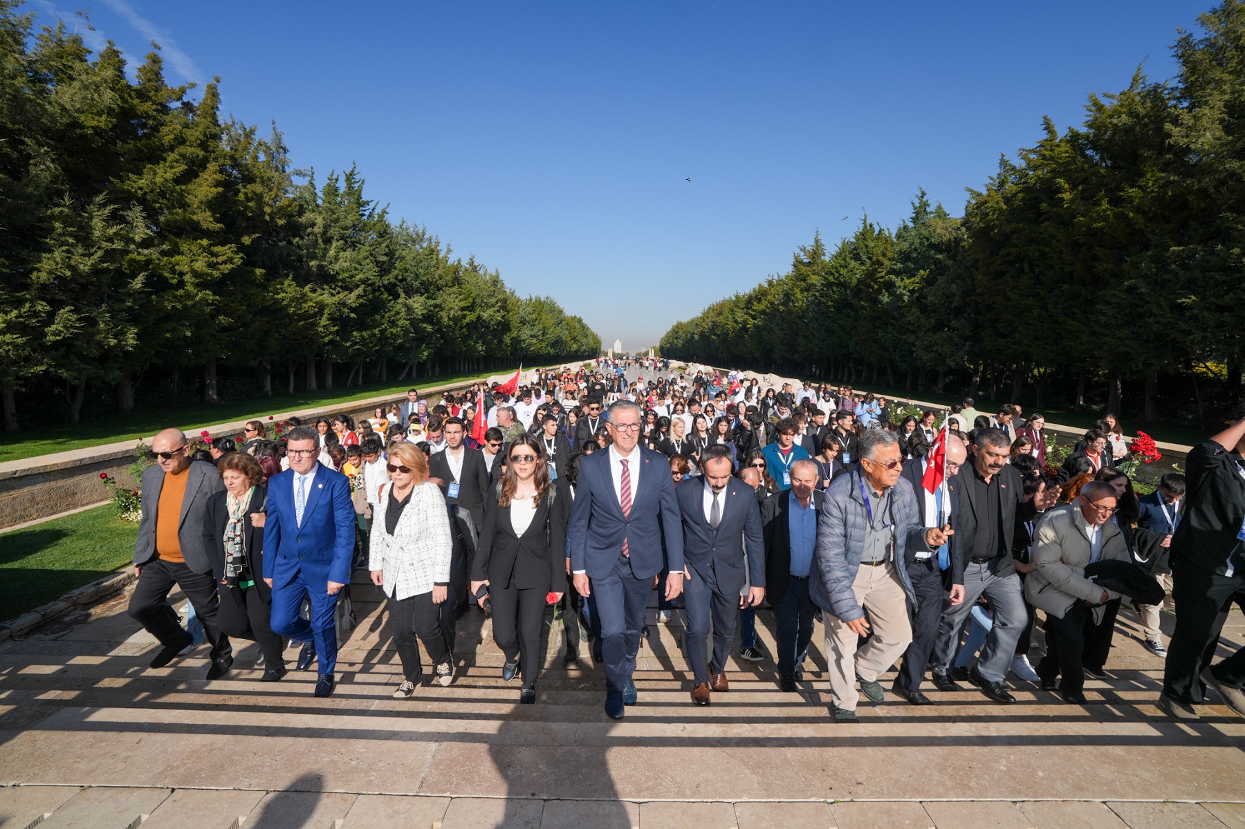 Gaziemirliler 100. yılda Atatürk’ün huzuruna çıktı (2)