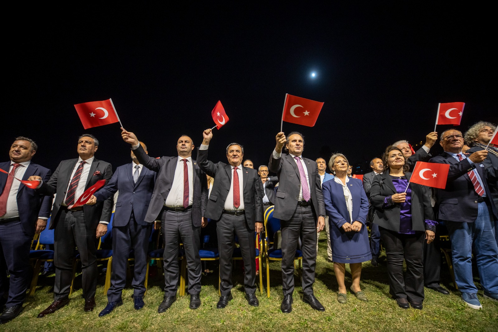 Konak 100. yıl gururunu tarihi Agora’da düzenlenen konserle yaşadı  (1)