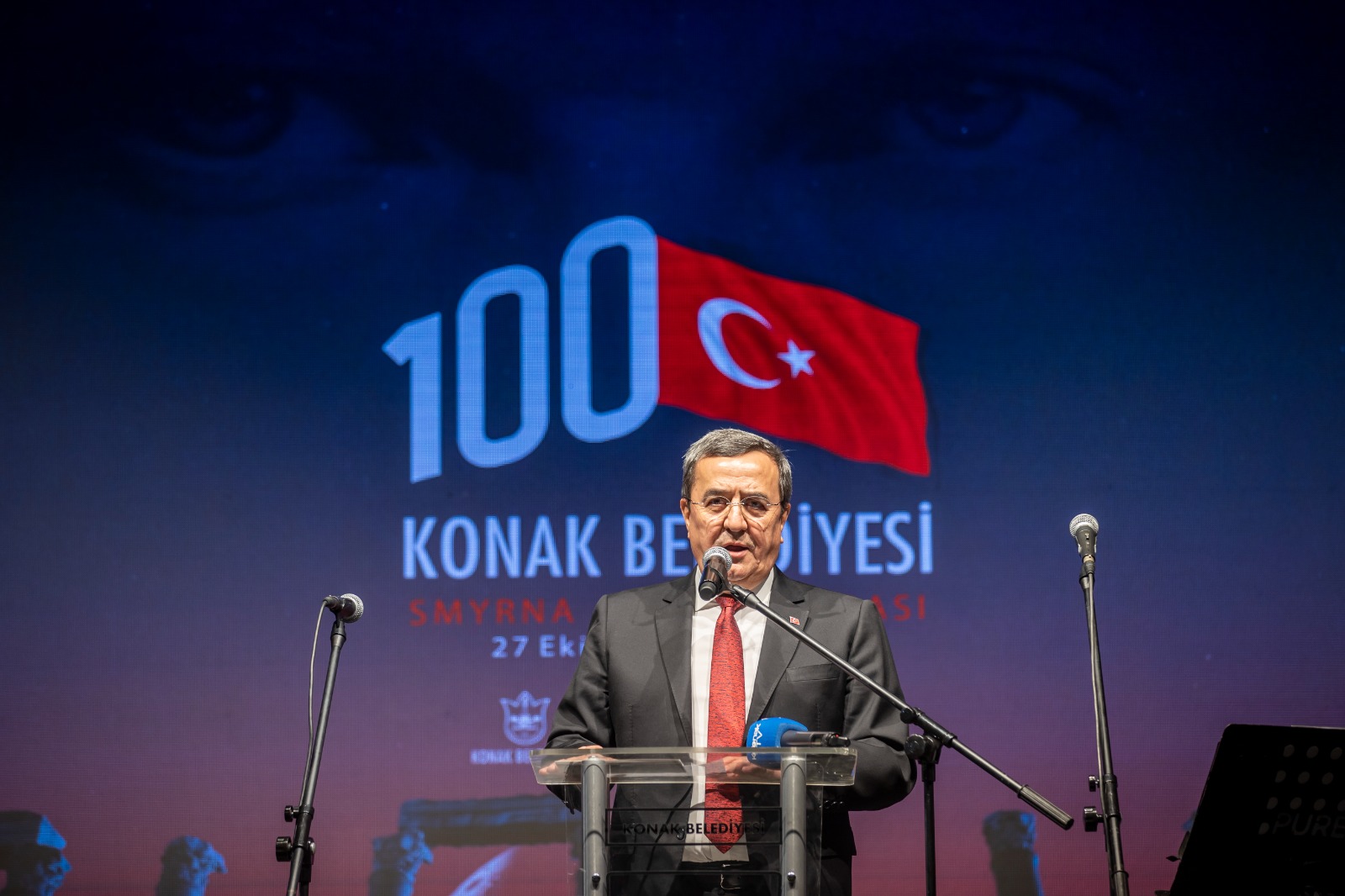 Konak 100. yıl gururunu tarihi Agora’da düzenlenen konserle yaşadı  (8)