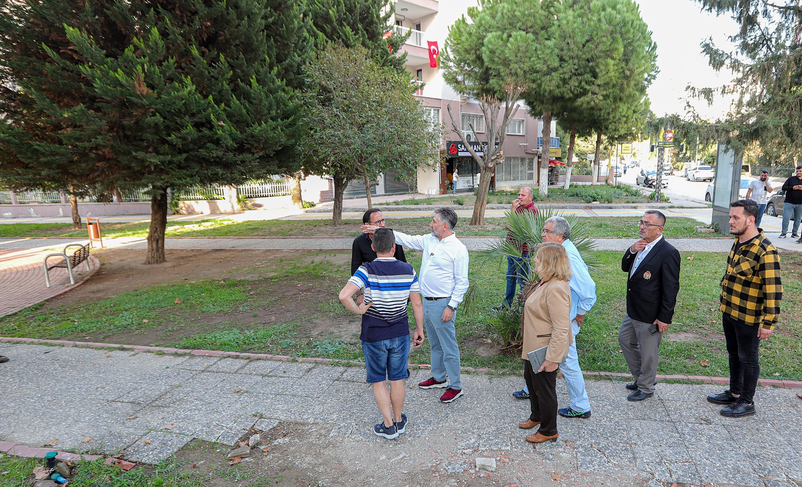 Bayraklı’da tüm sokaklar yenileniyor (6)