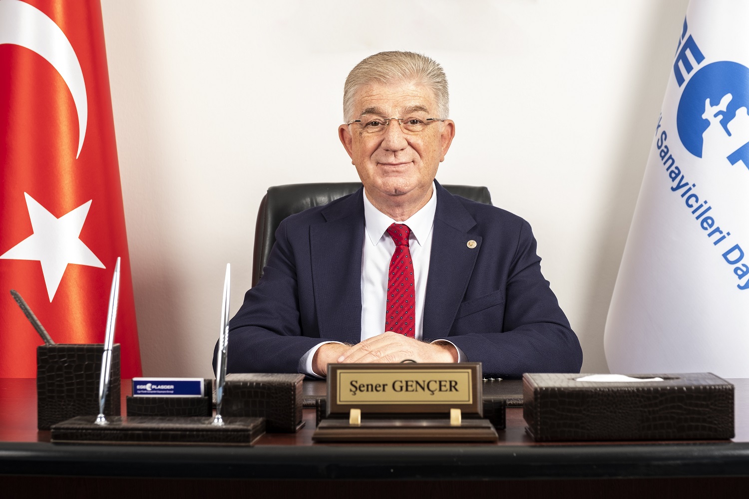 Şener Gençer (1)