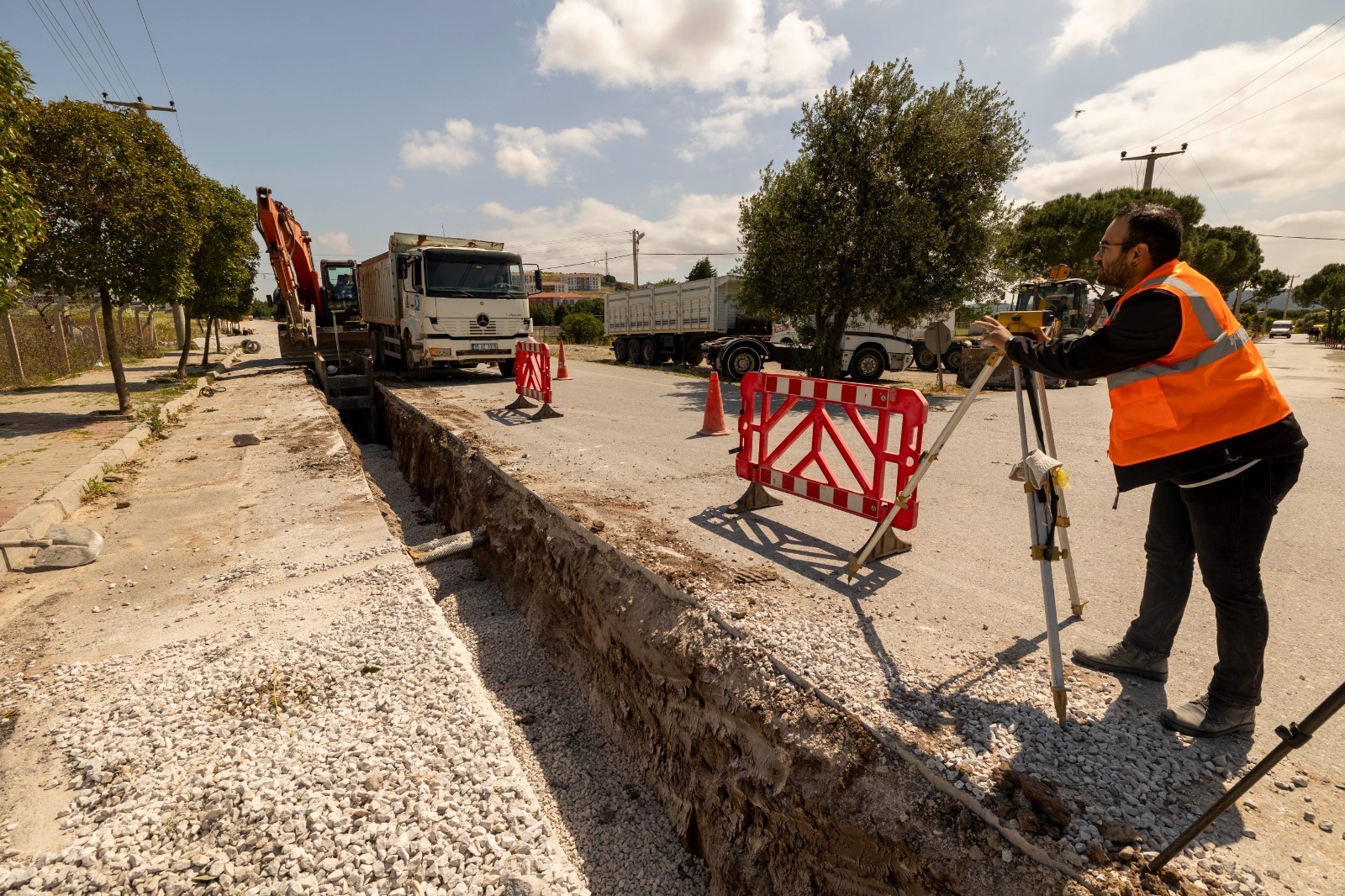 İZSU'dan Bergama'nın 5 Mahallesinde Altyapı Yatırımı