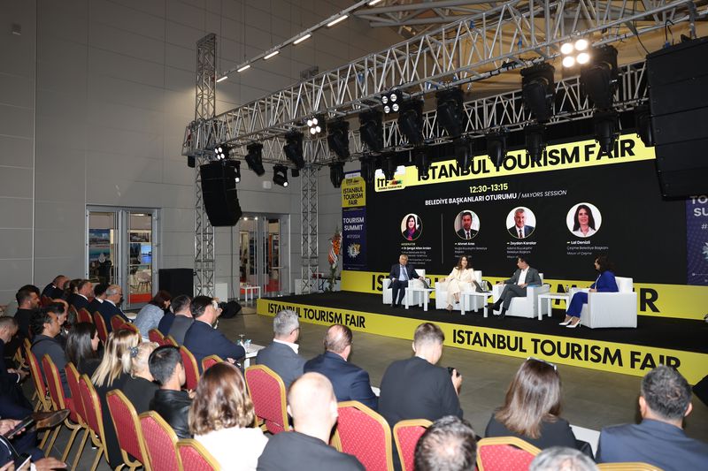 Başkan Lal Denizli İstanbul Turizm Fuarı’nda Konuştu 10