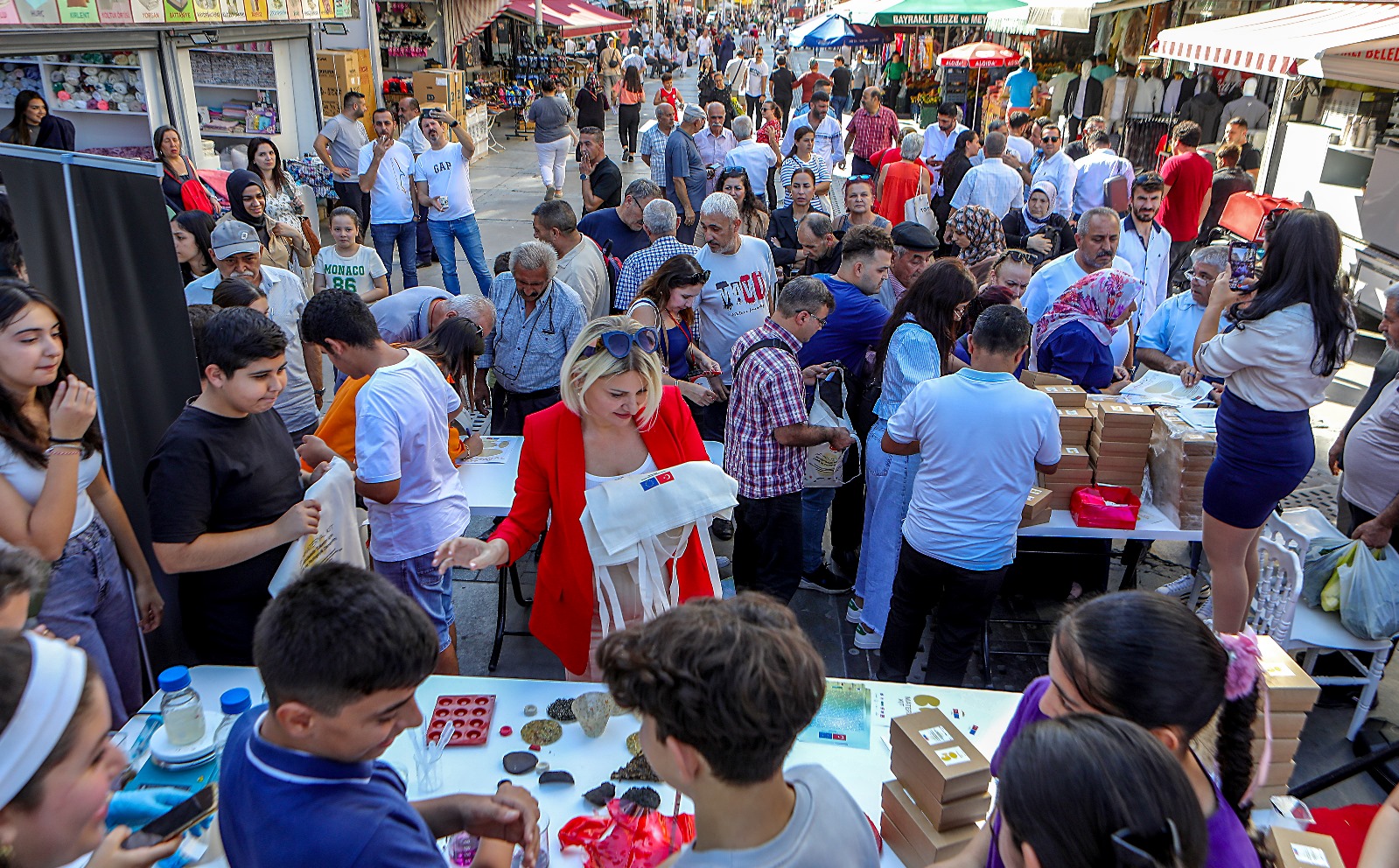 Bayraklı'da Sürdürülebilir Yaşam Için Sokak Etkinliği Düzenlendi (7)