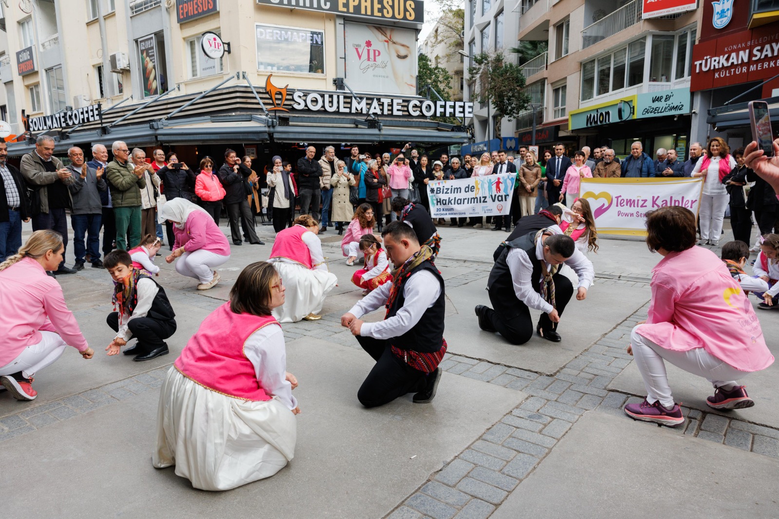 Tüm Çocukların Eşit Hissettiği Bir Konak Için Çalışıyoruz (6)