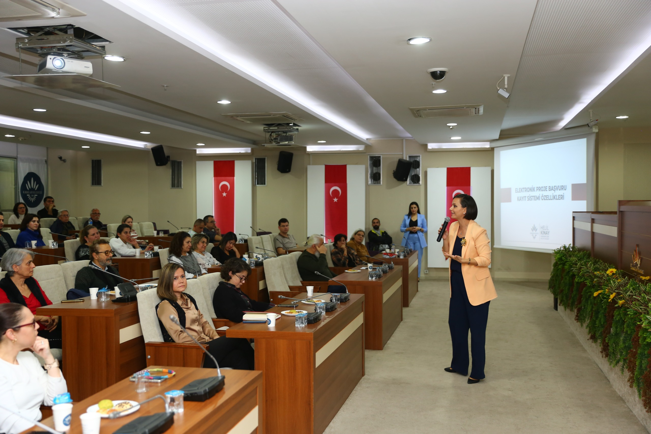 Karabağlar'da Dijital Dönüşüm Başlıyor (4)