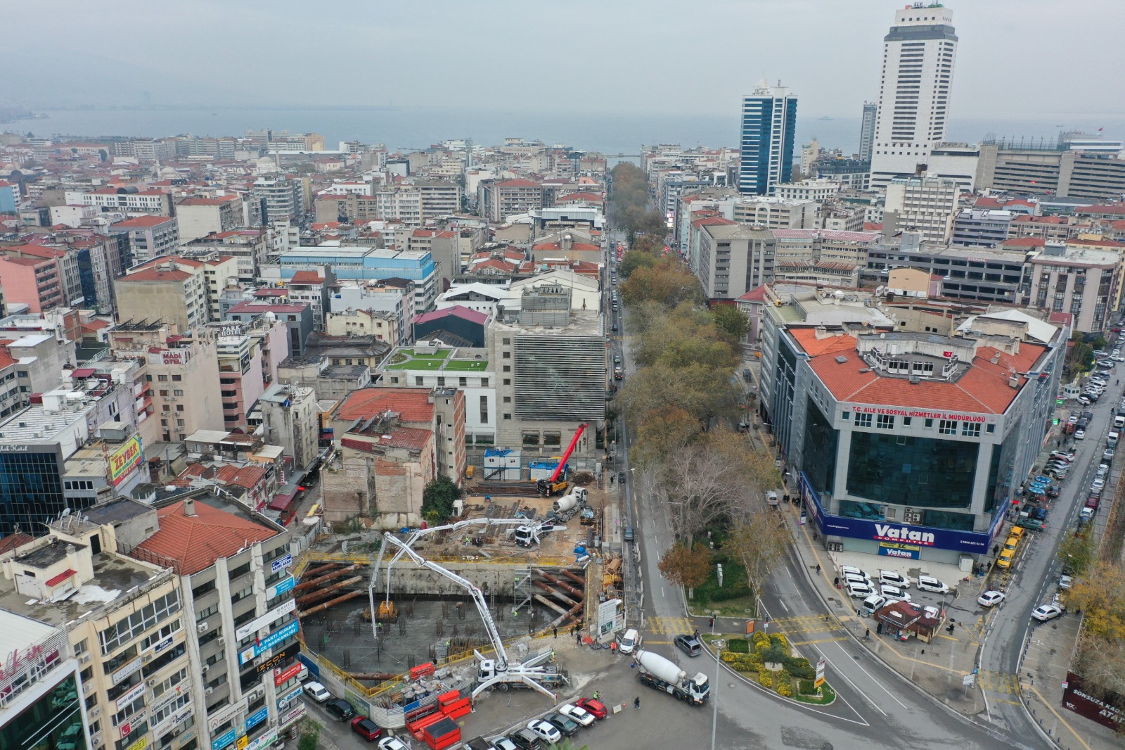 Konak’ın Yeni Hizmet Binasında Temel Betonu Atıldı (5)