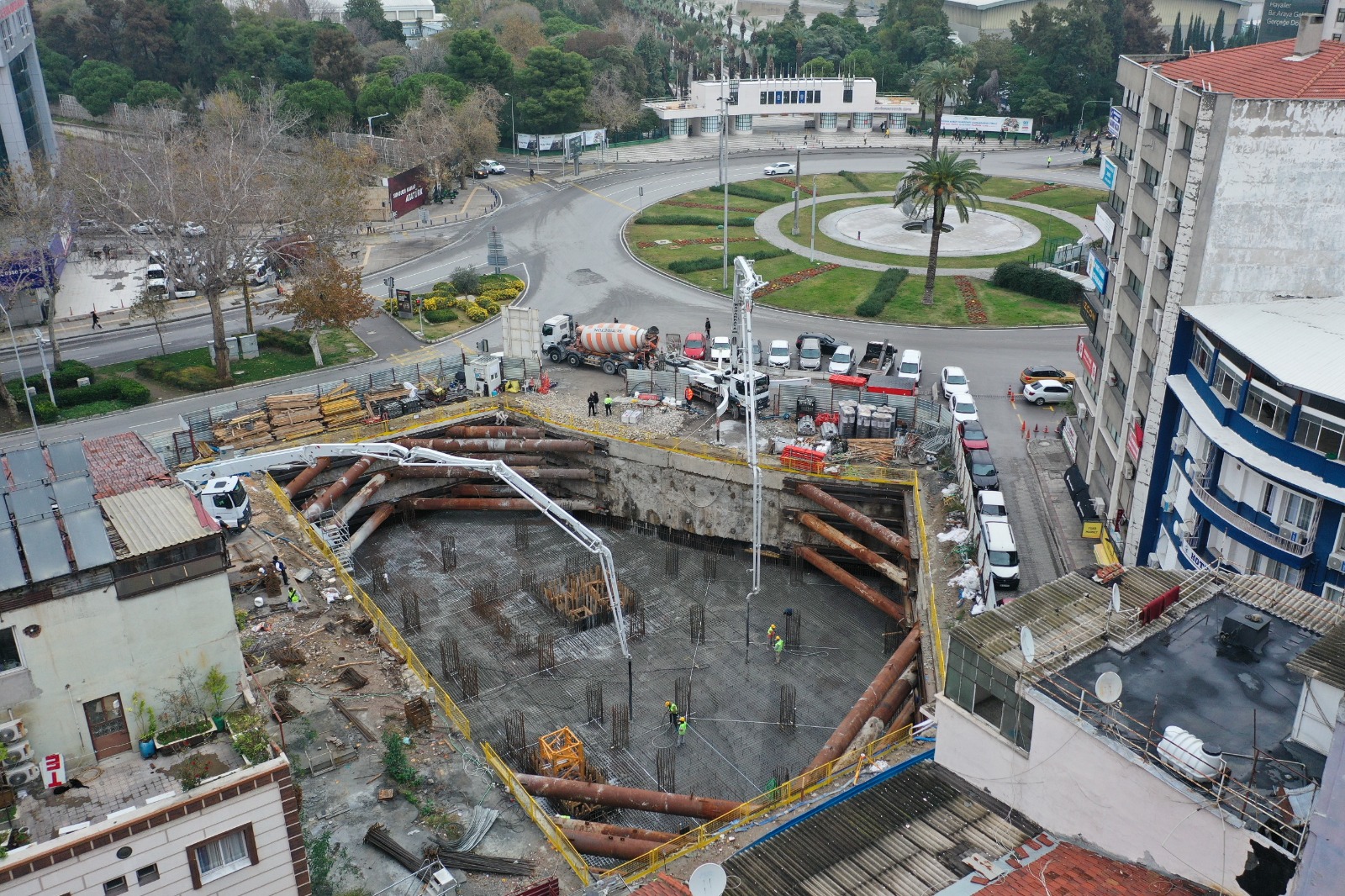 Konak’ın Yeni Hizmet Binasında Temel Betonu Atıldı (7)