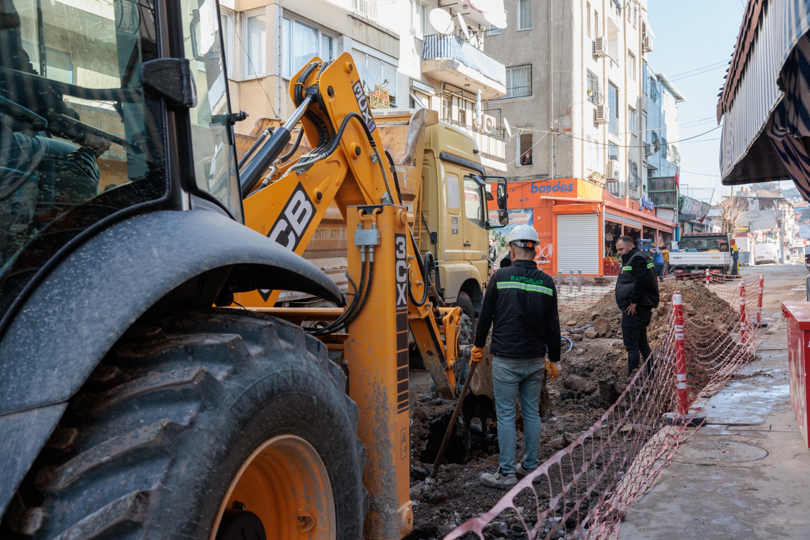 Konak'ta Doğalgaz Çalışmaları Hız Kazandı (2)