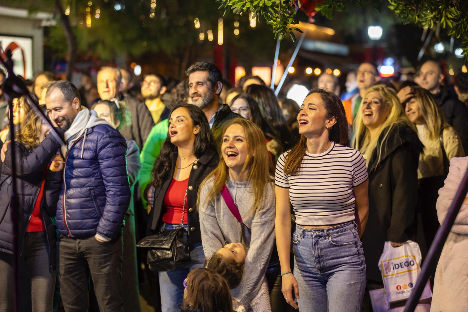 Konak'ta Love Fest Rüzgarı Esti (2)