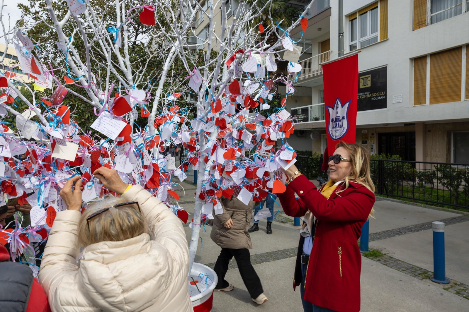 Konak'ta Love Fest Rüzgarı Esti (6)