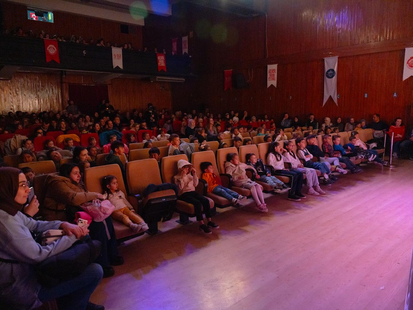 Karabağlar Kent Tiyatrosu (3)