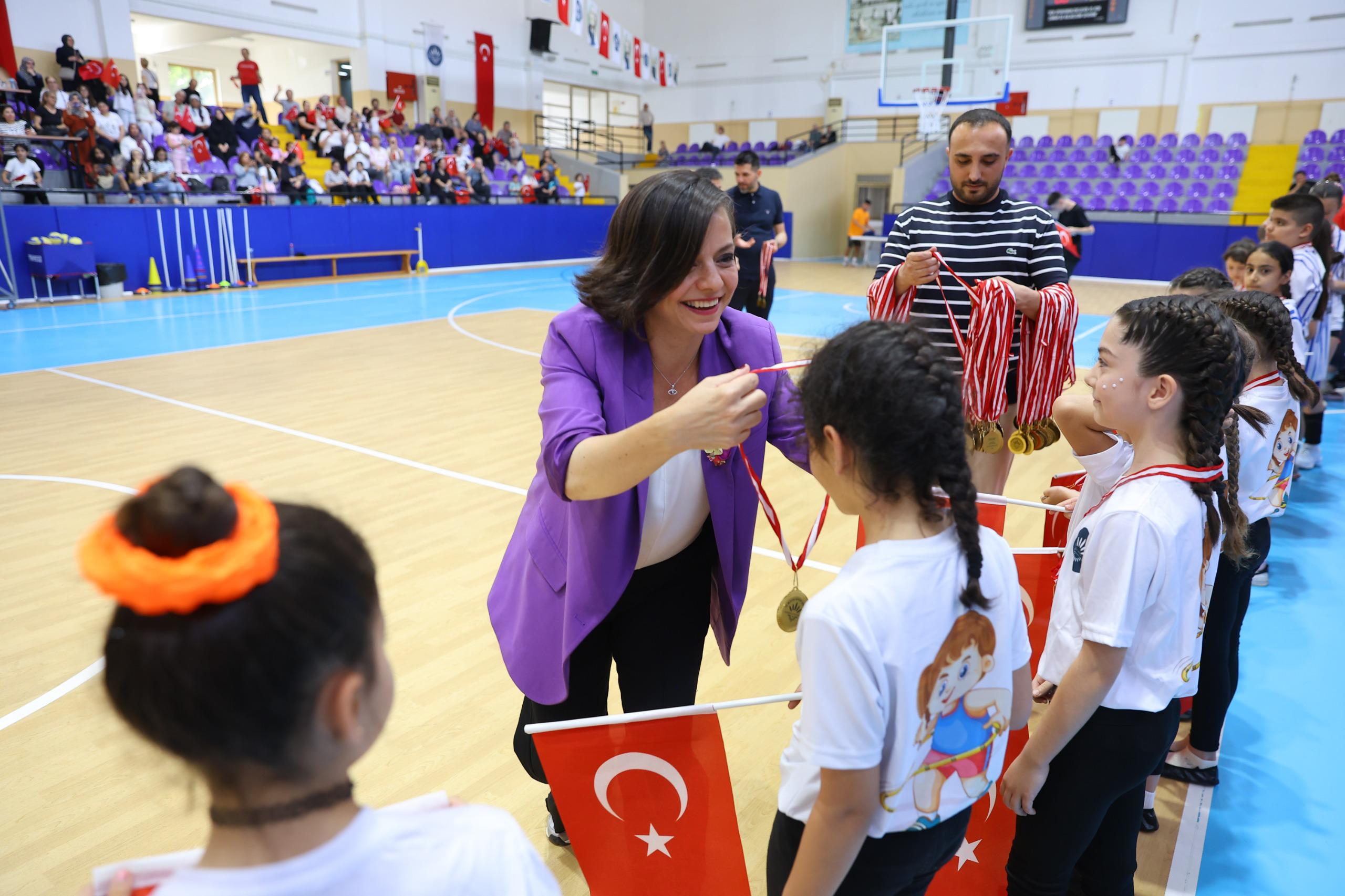 Karabağlar'da 19 Mayıs Spor Şenliği (1)