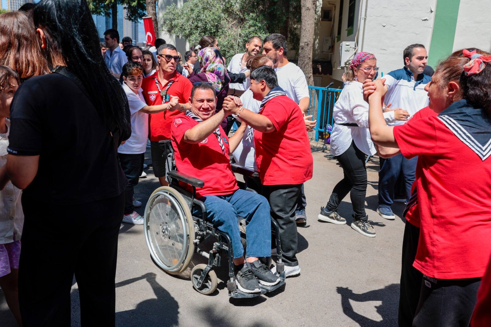 Konak’ta Engelliler Haftası’na Engelsiz Kutlama (8)