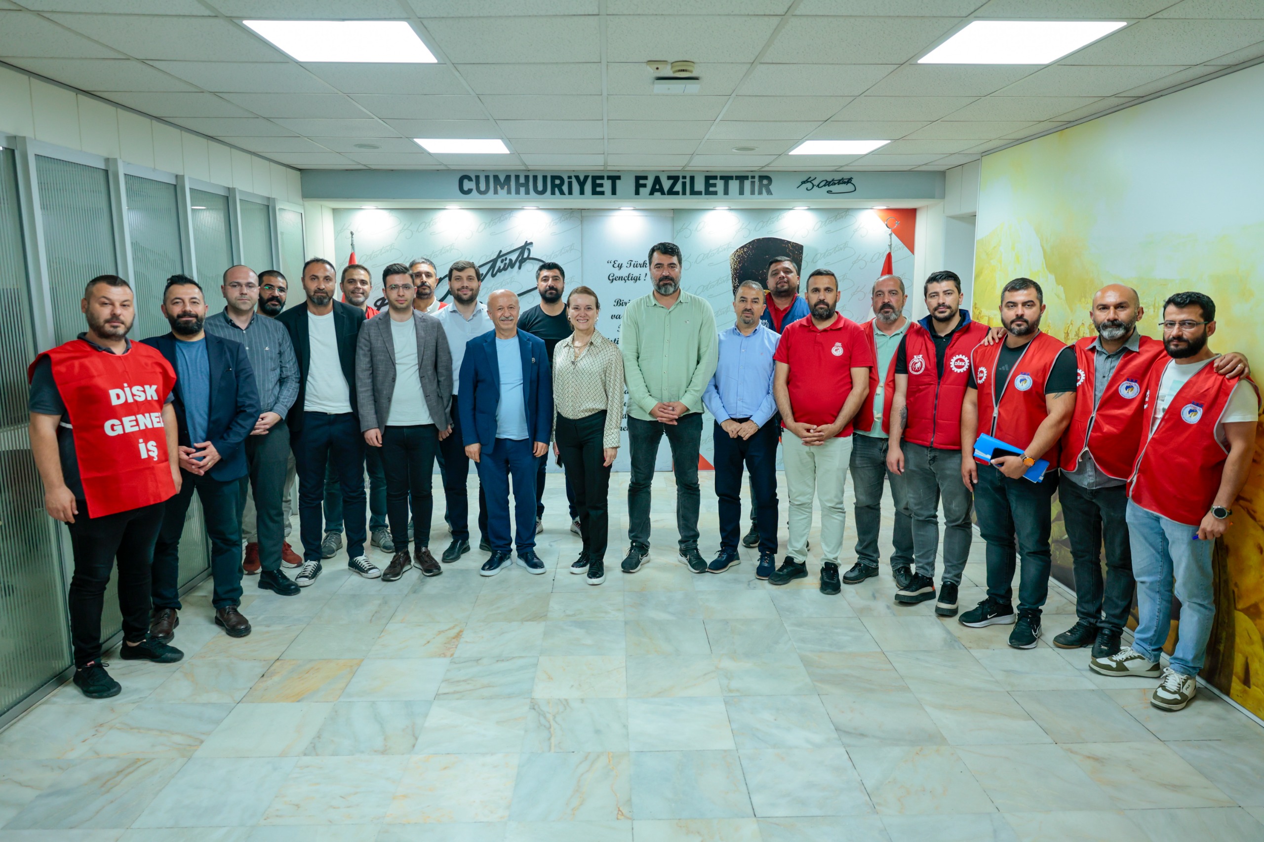 Konak’ta Greve Nokta Koyan Imza En Düşük Maaş 58 Bin Tl (3)