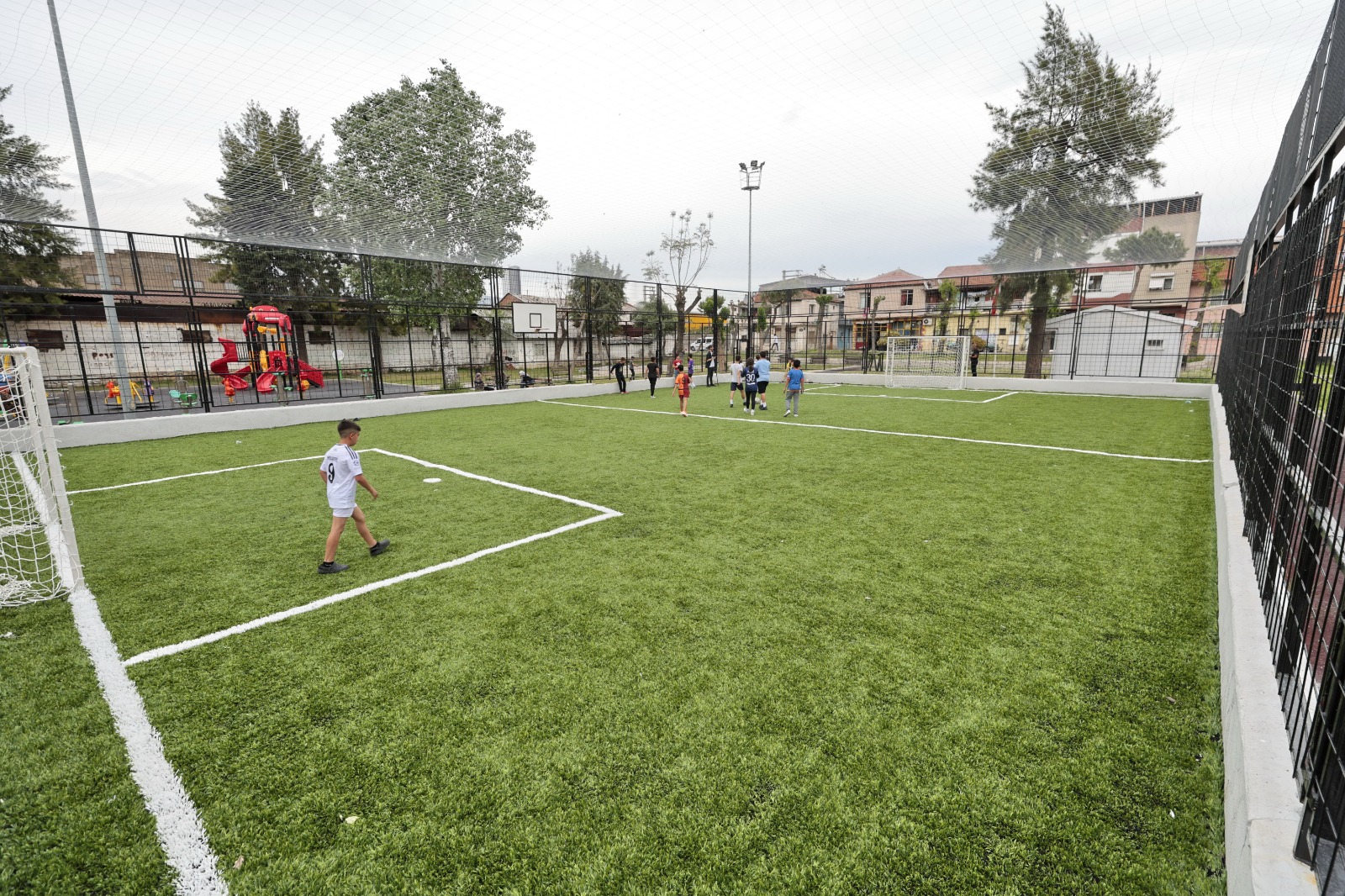 Konak’tan Yenidoğan Parkı’na Modern Saha (1)