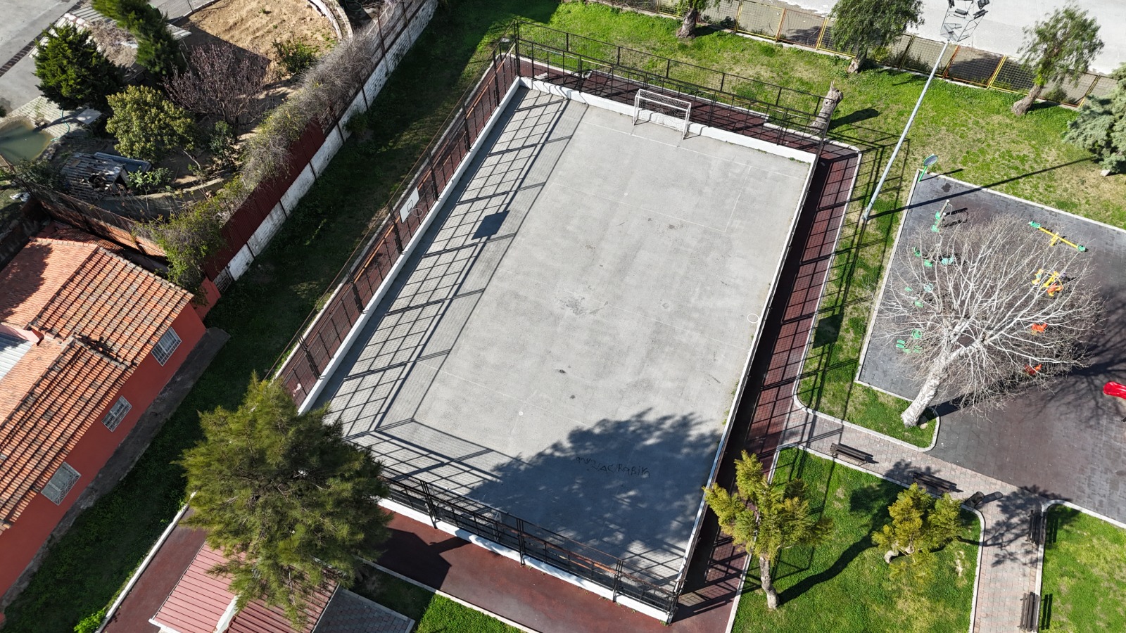 Konak’tan Yenidoğan Parkı’na Modern Saha (10)
