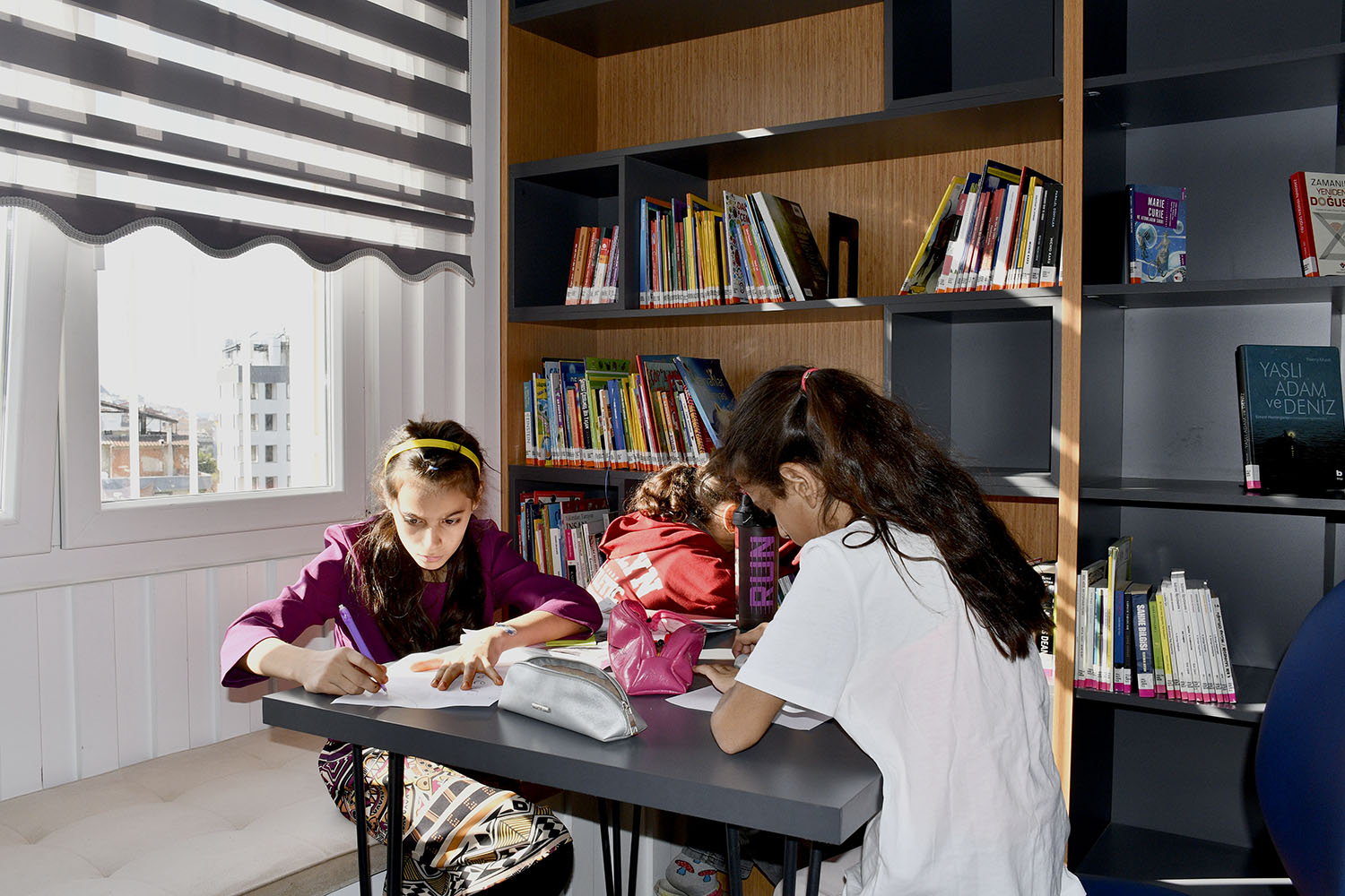 Kütüphane Ve Kitap Kafe (4) (1)