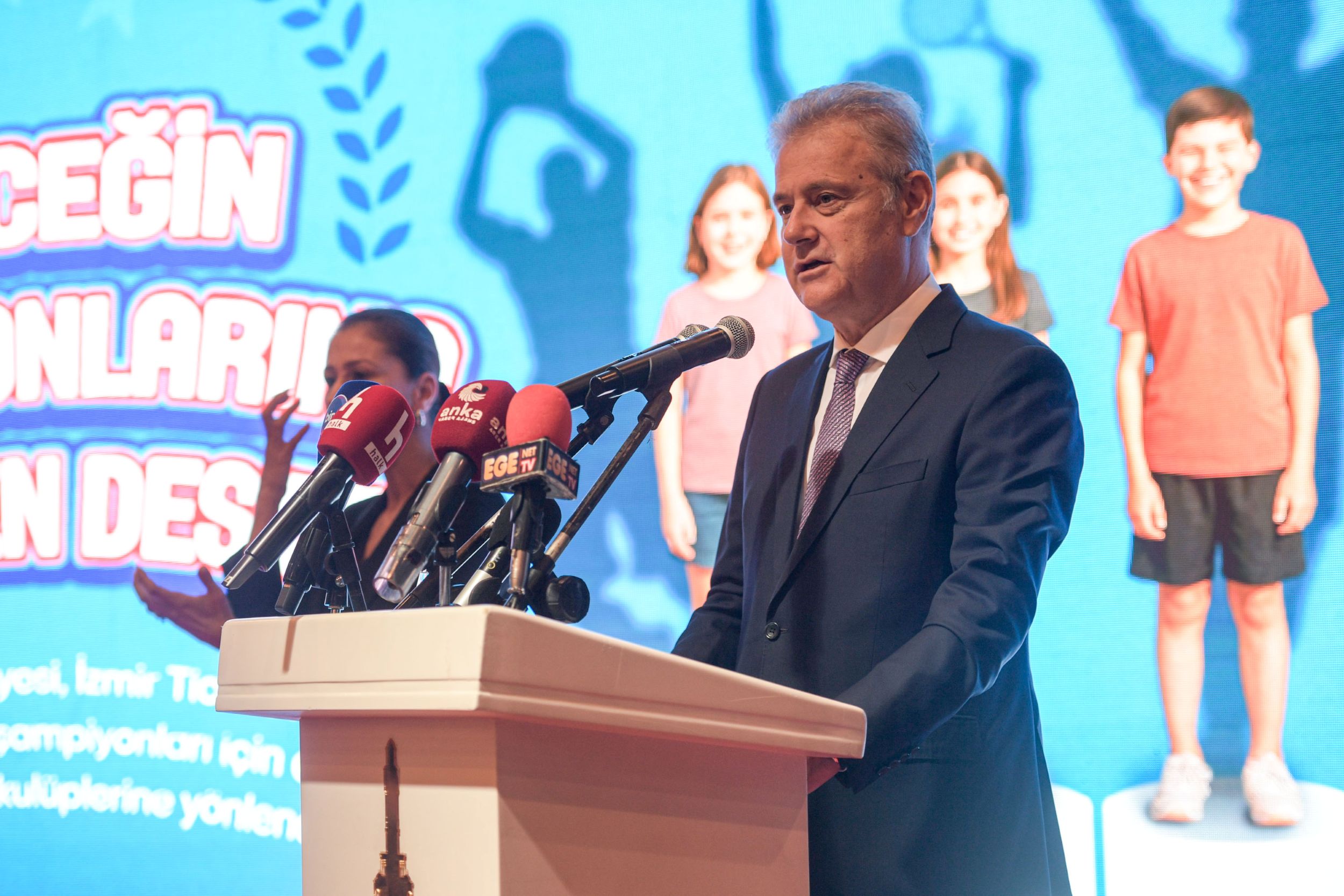 Mahmut Özgener