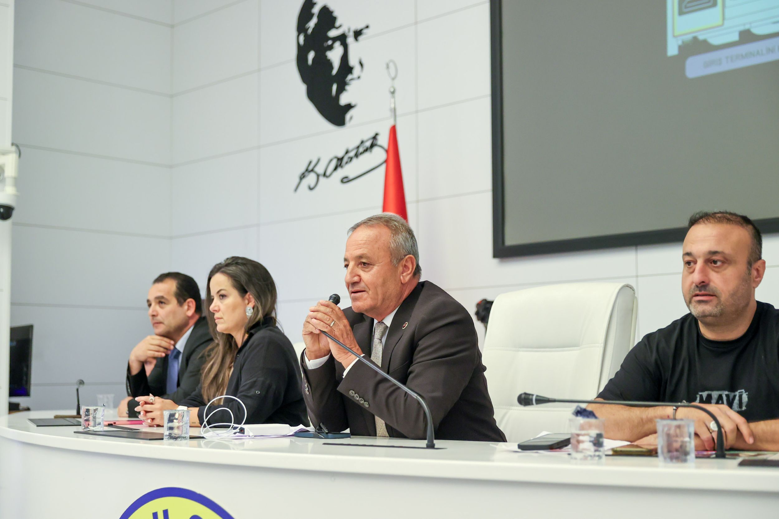 Buca'da Madde Bağimliliğina Karşi Topyekûn Mücadele Çağrisi (2)