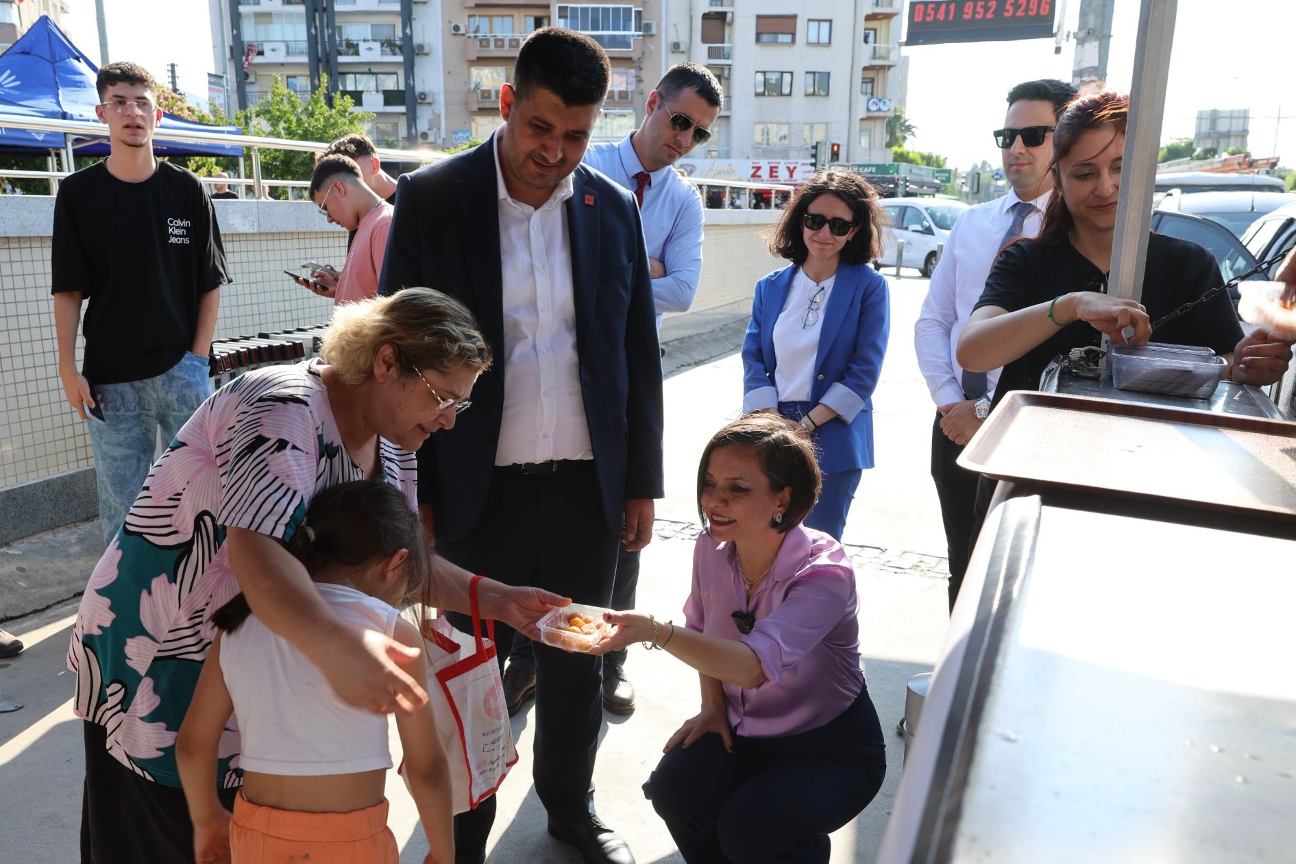 Karabağlar Belediyesi, Ferdi Zeyrek Lokma (1)