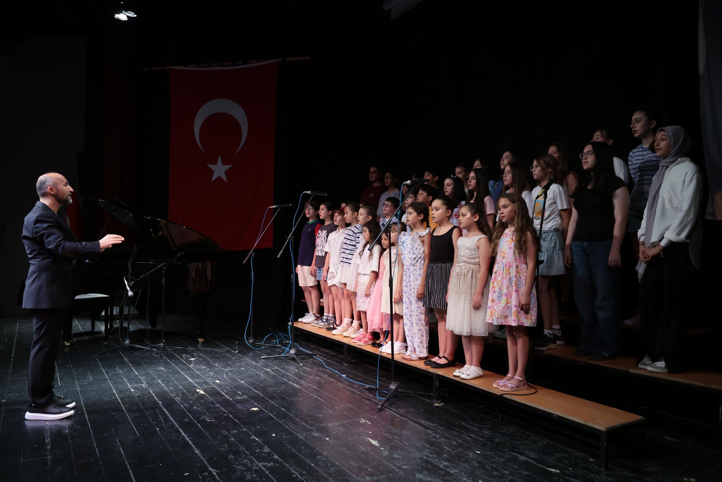 Konaklı Kursiyerlerden Müzik Ve Dans Şöleni (9)