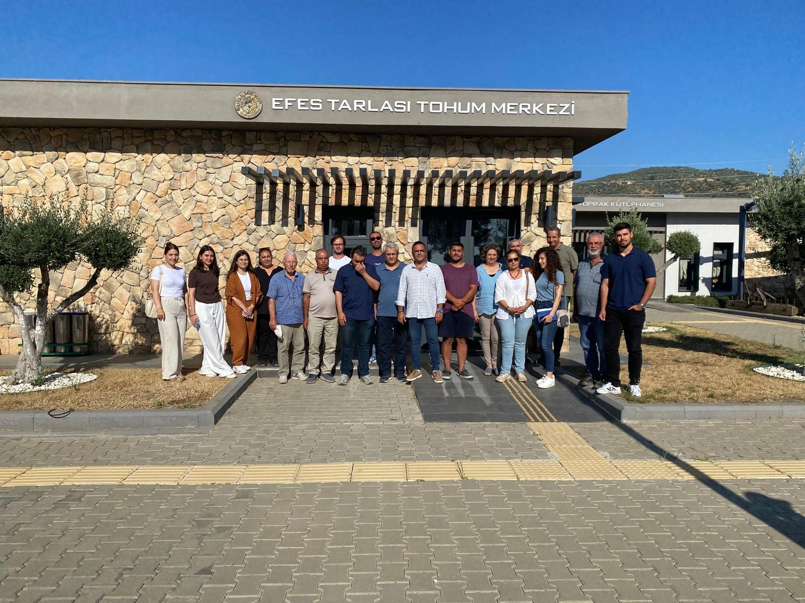 Efes Tarlası Yaşam Köyü Şeftali Üreticileri Eğitim (3)