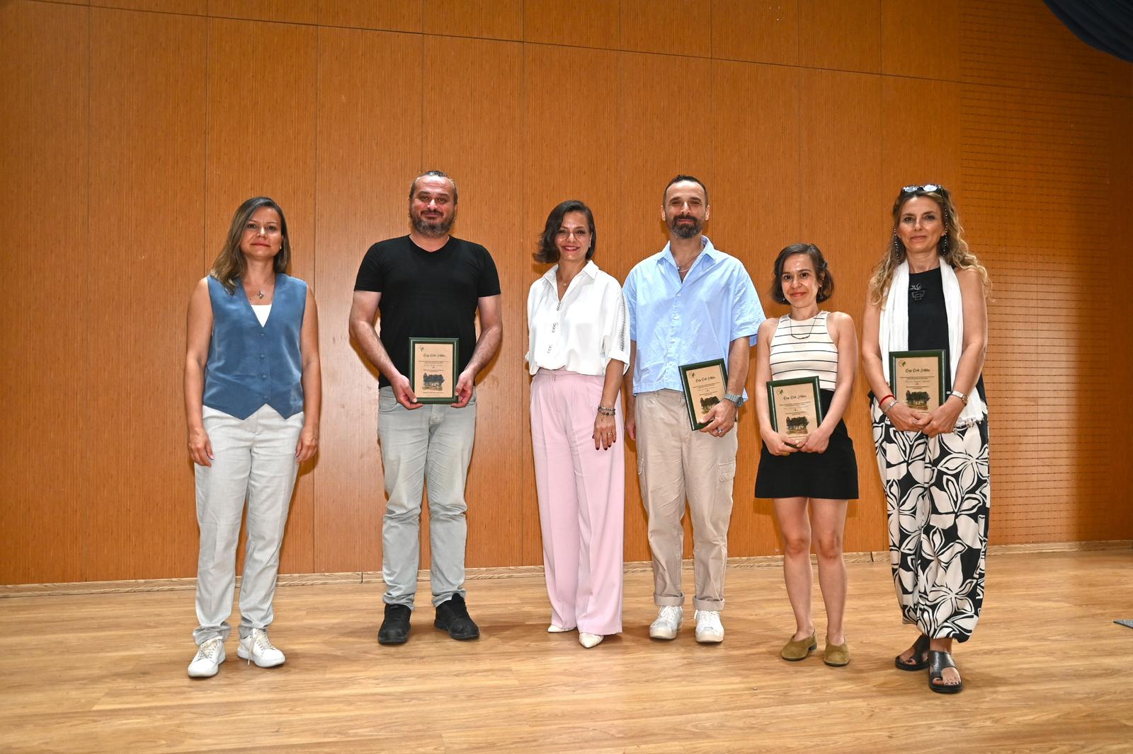 Karabağlar Akademi Ilk Mezunlarını Verdi (3)