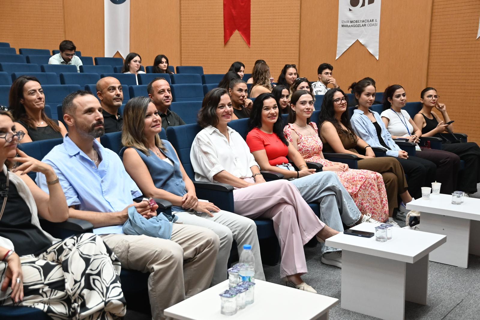 Karabağlar Akademi Ilk Mezunlarını Verdi (6)