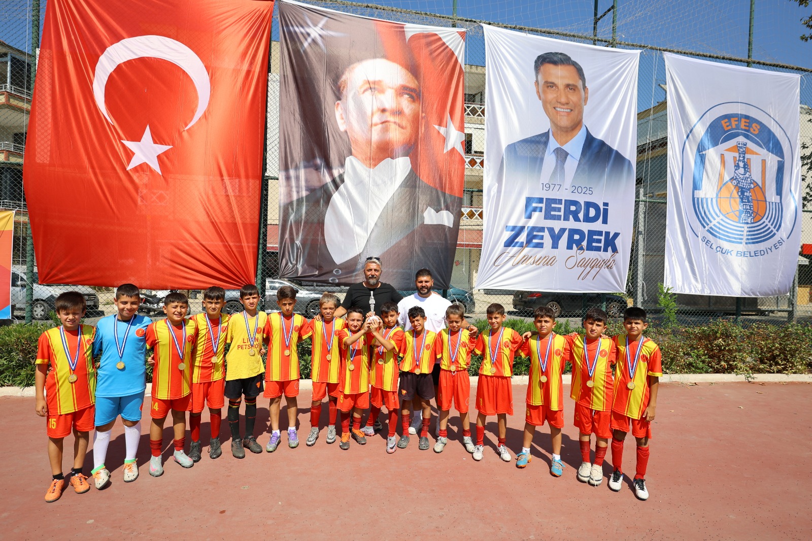 Ferdi Zeyrek Efes Selçuk Futbol Müsabakaları (1)