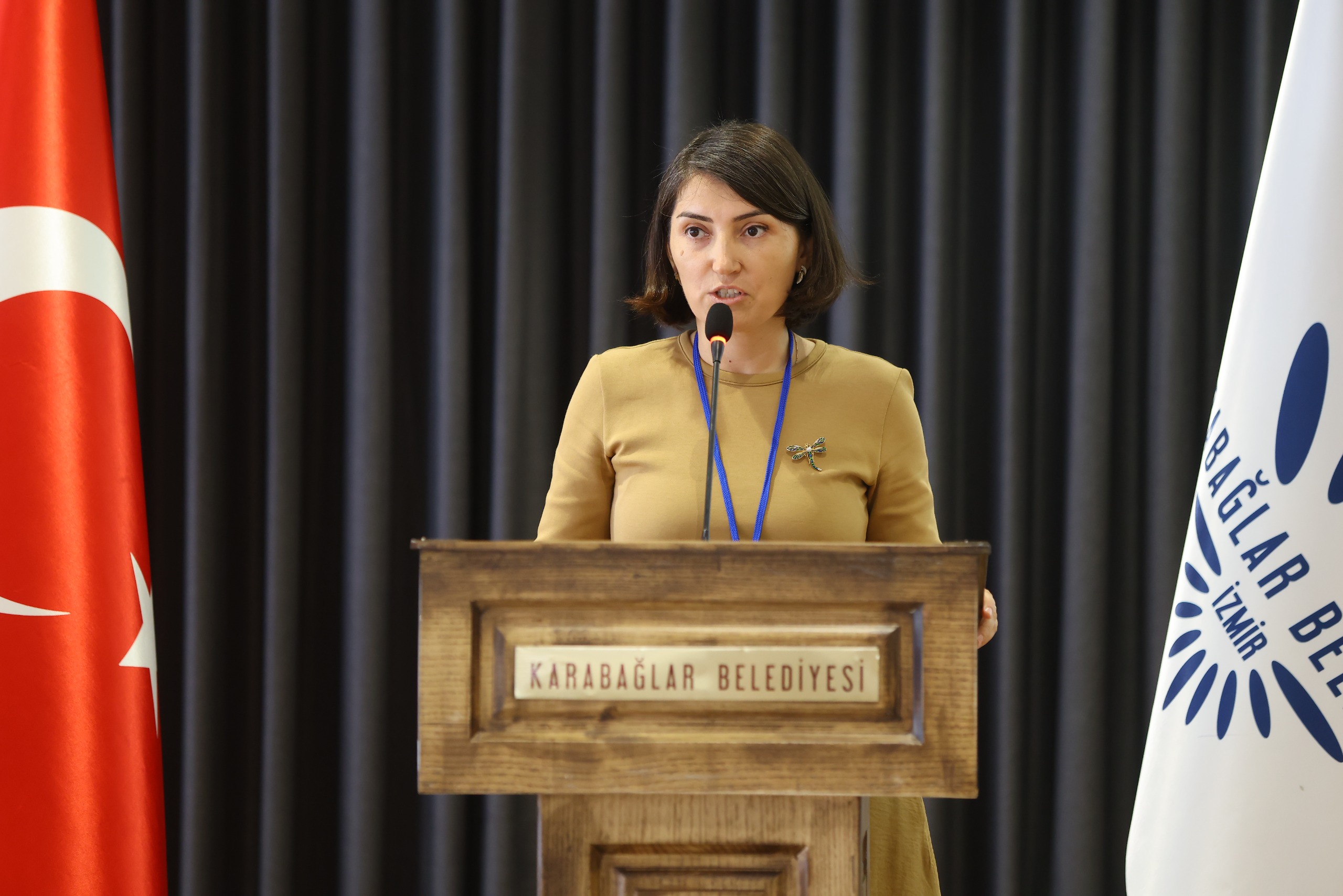 Karabağlar Belediyesi Kentsel Dönüşüm Çalıştayı Elif Esra Şahin