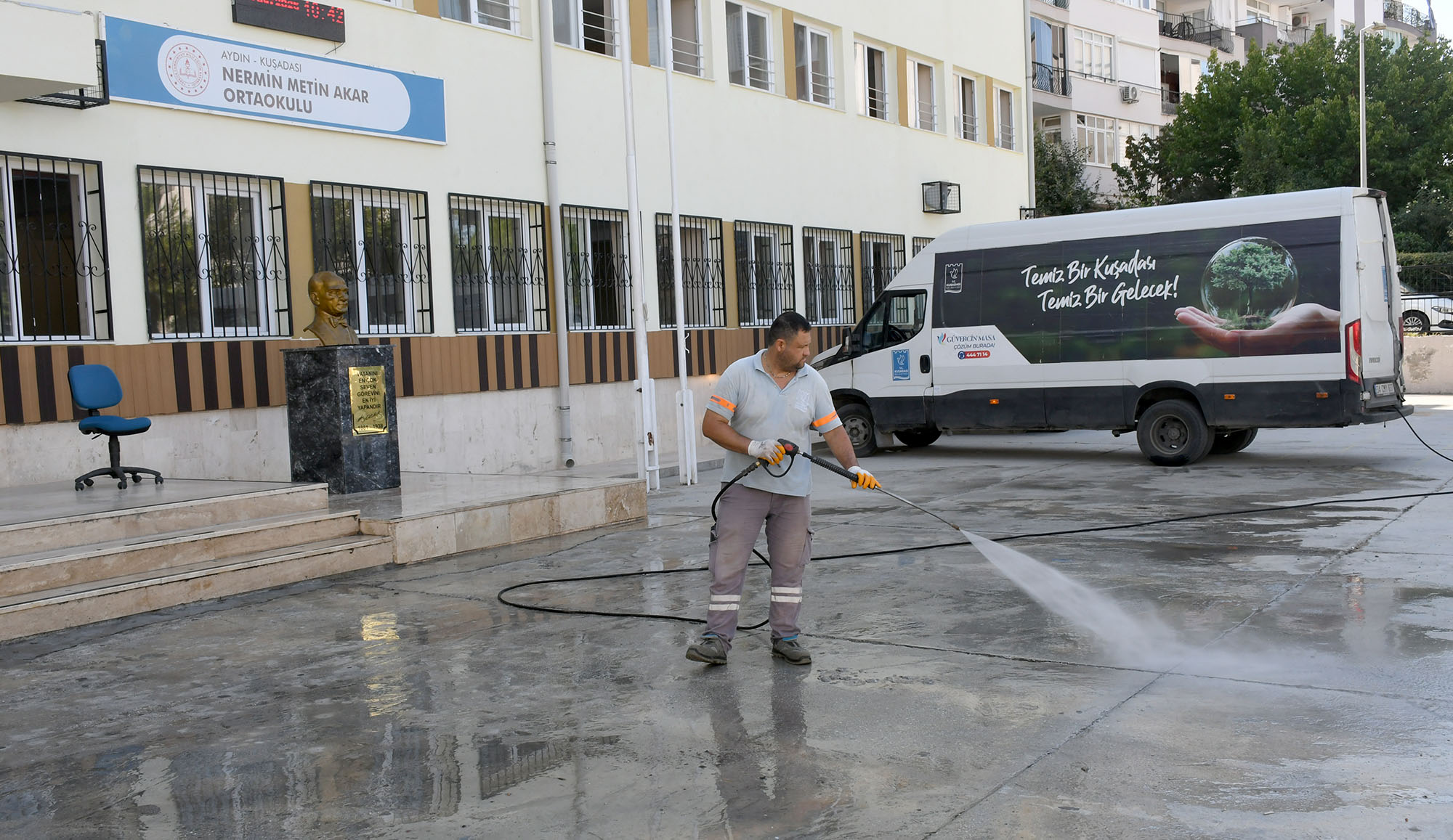 Okul Temizliği (1)
