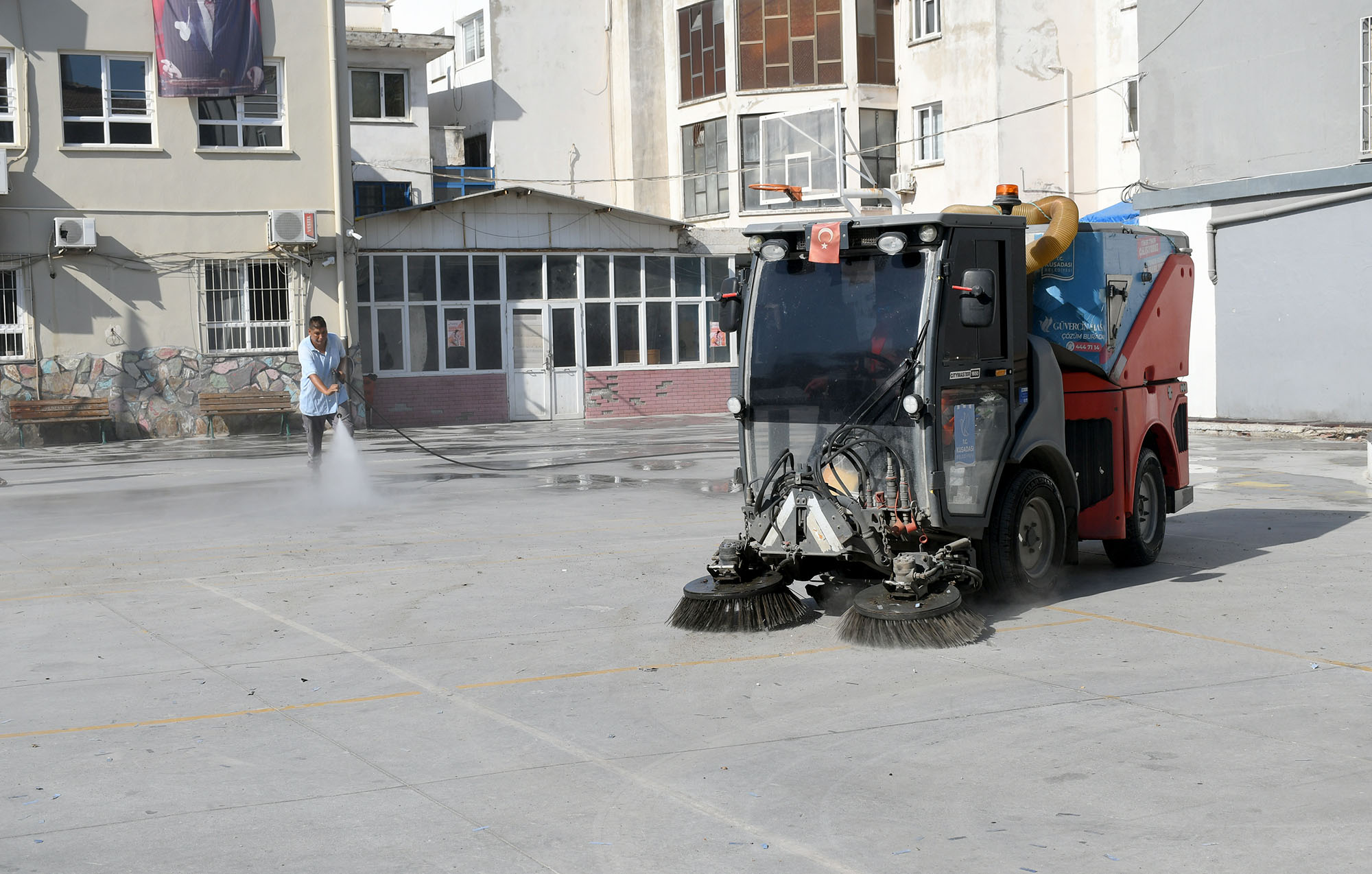 Okul Temizliği (4)