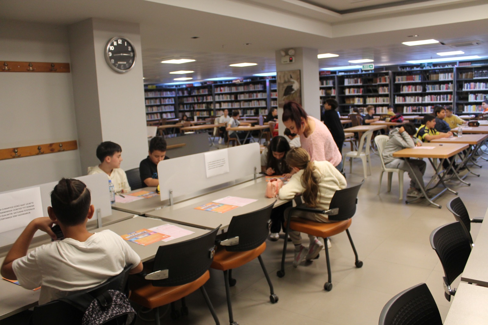 Efes Selçuk Beledi̇yesi̇'nden Öğrenci̇lere Anlamli Destek (3)