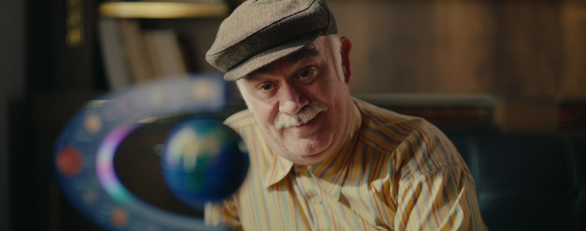 Galaksinin Tezenesi, Yönetmen Semih Ellialtı-1