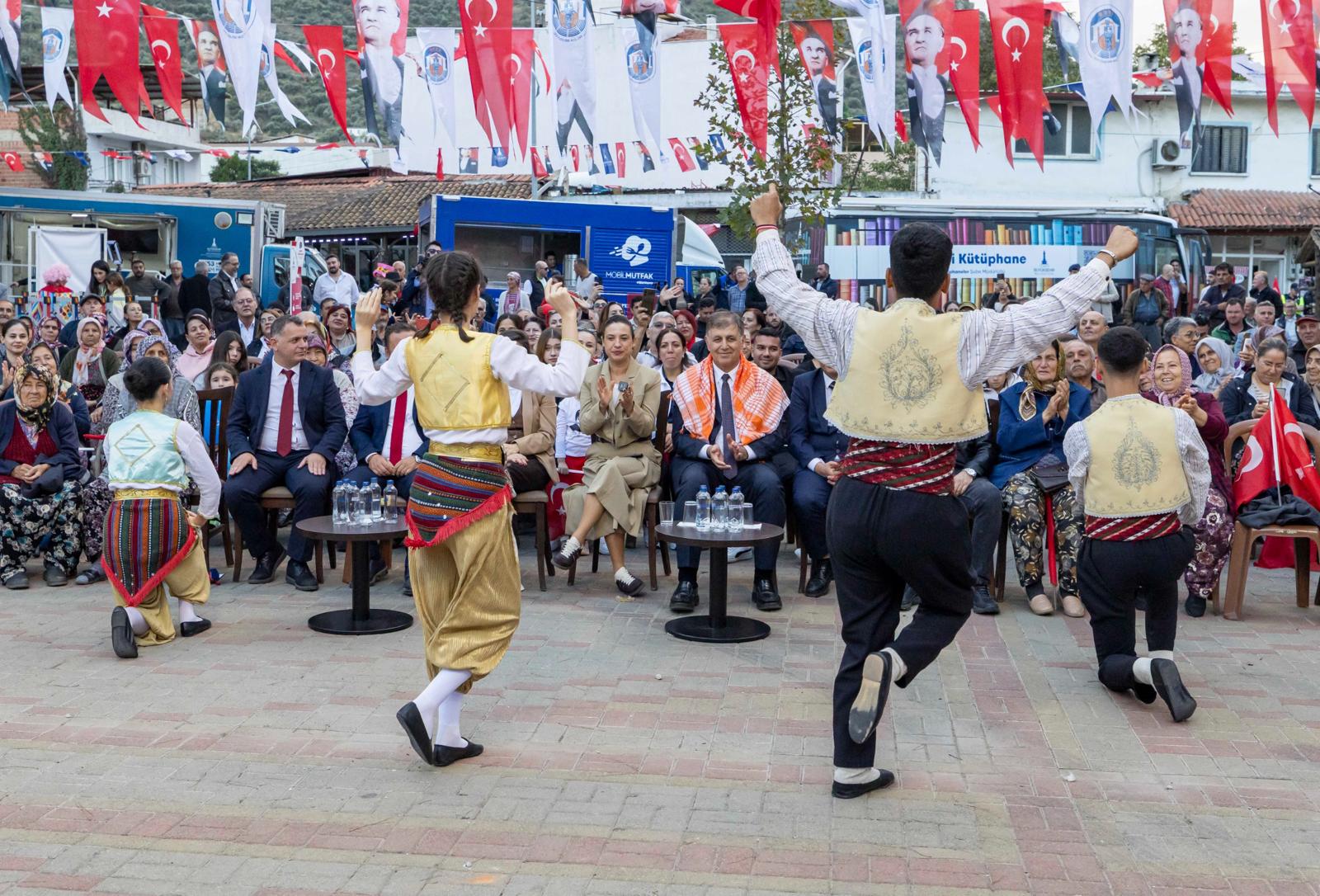 P H O T O 2025 10 28 20 15 20