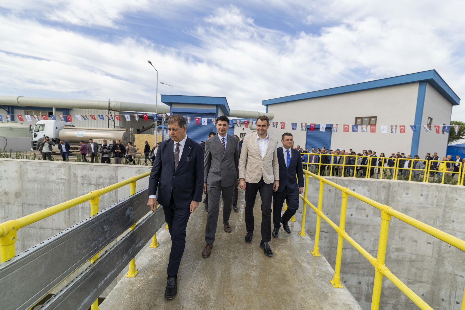 Photo 2025 10 31 13 09 21 2