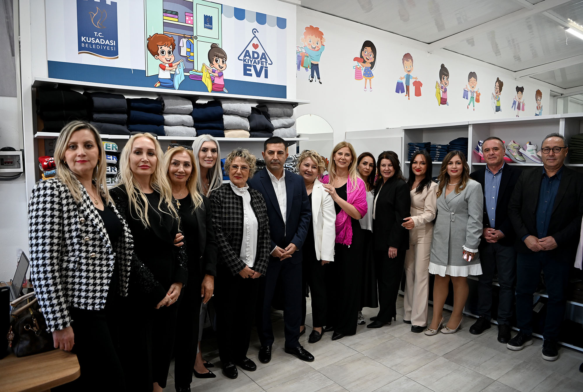 Ada Kiyafet Evi Acildi (2)