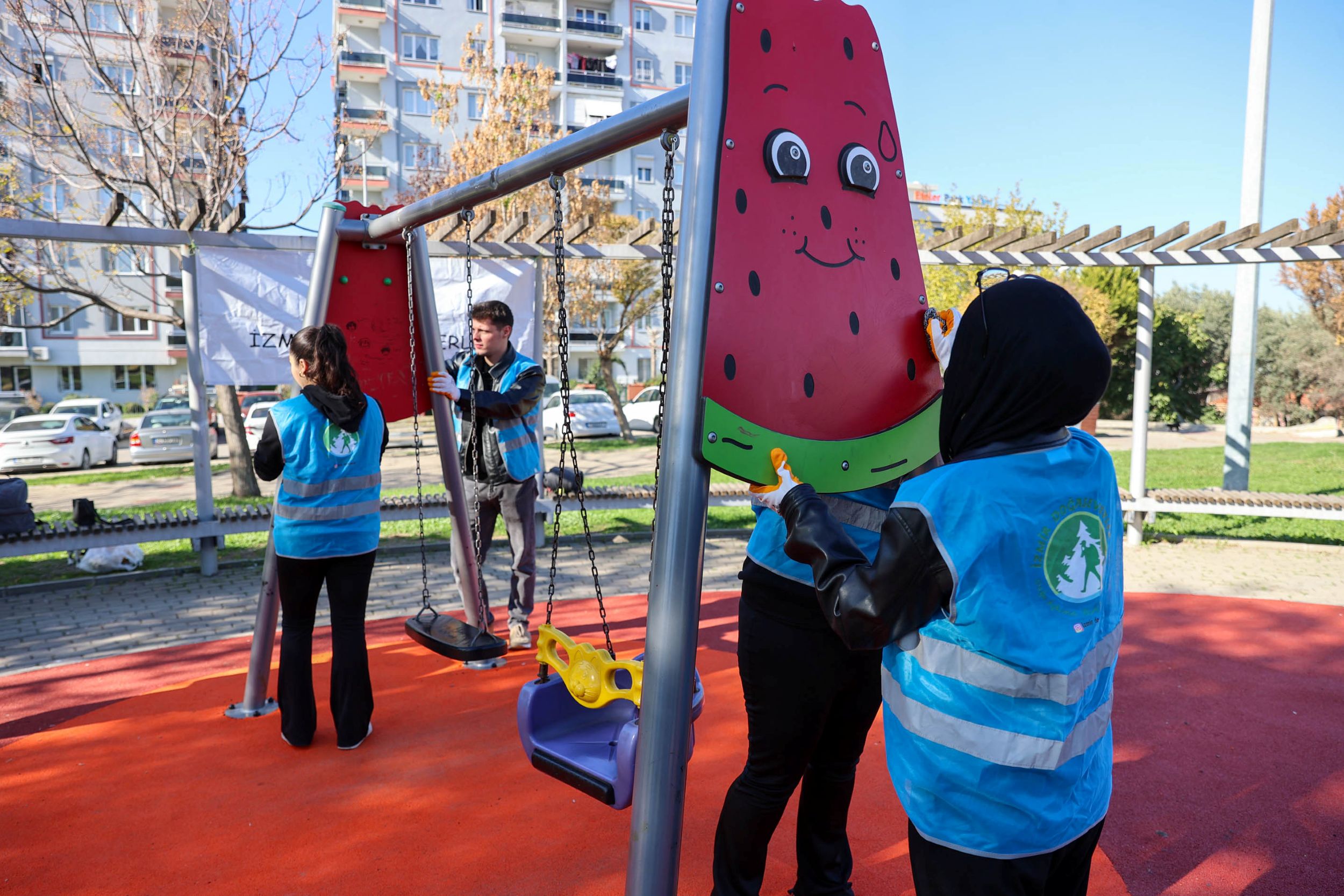İzmirli Gönüllüler El Ele Vererek Doğa Için Temizlediler5